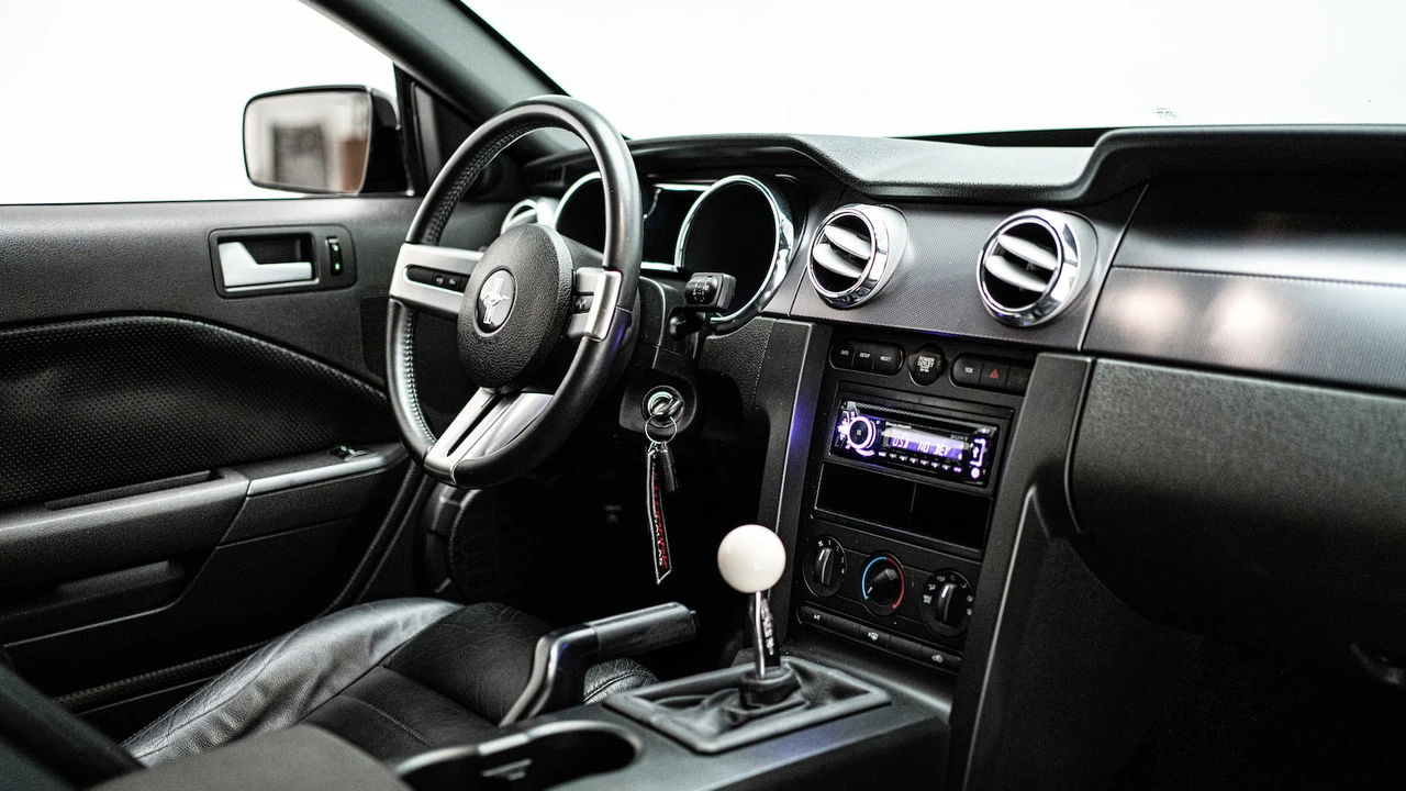 2007 Ford S197 Mustang - Image 15 of 19
