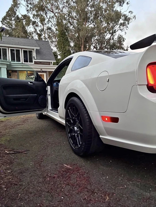 2007 Ford S197 Mustang GT - Image 2 of 14