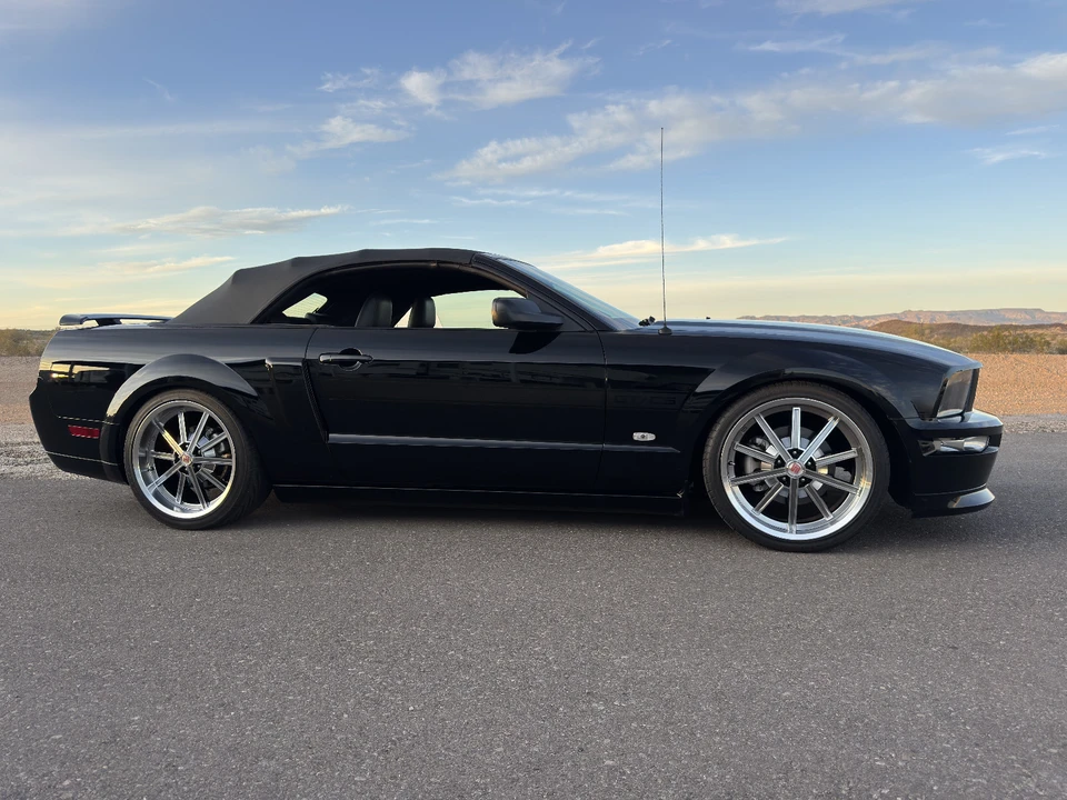 2007 Ford S197 Mustang - Image 22 of 31