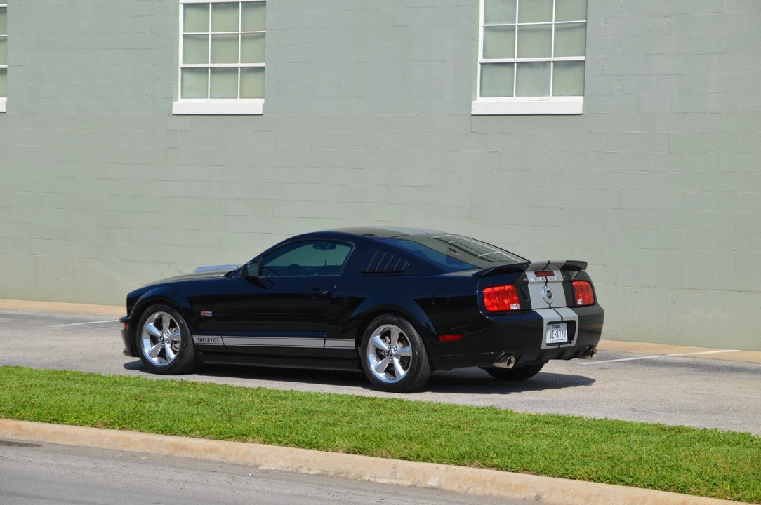 2007 Ford S197 Mustang GT - Image 3 of 31