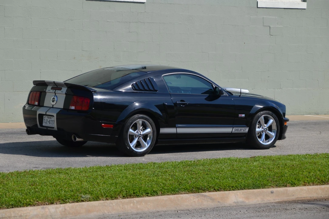 2007 Ford S197 Mustang GT - Image 7 of 31