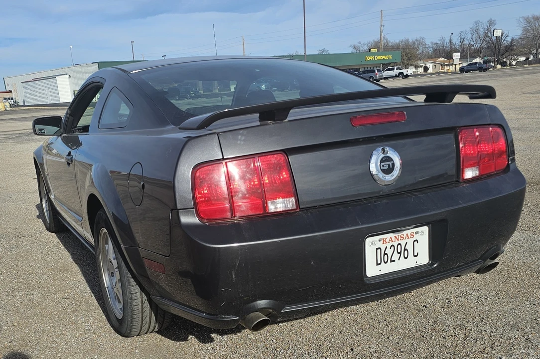 2007 Ford S197 Mustang - Image 3 of 10