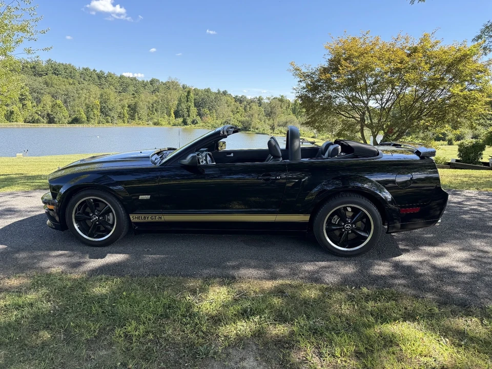 2007 Ford S197 Mustang - Image 2 of 11