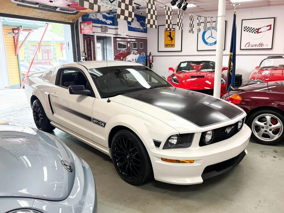 2007 Ford S197 Mustang - Image 3 of 31