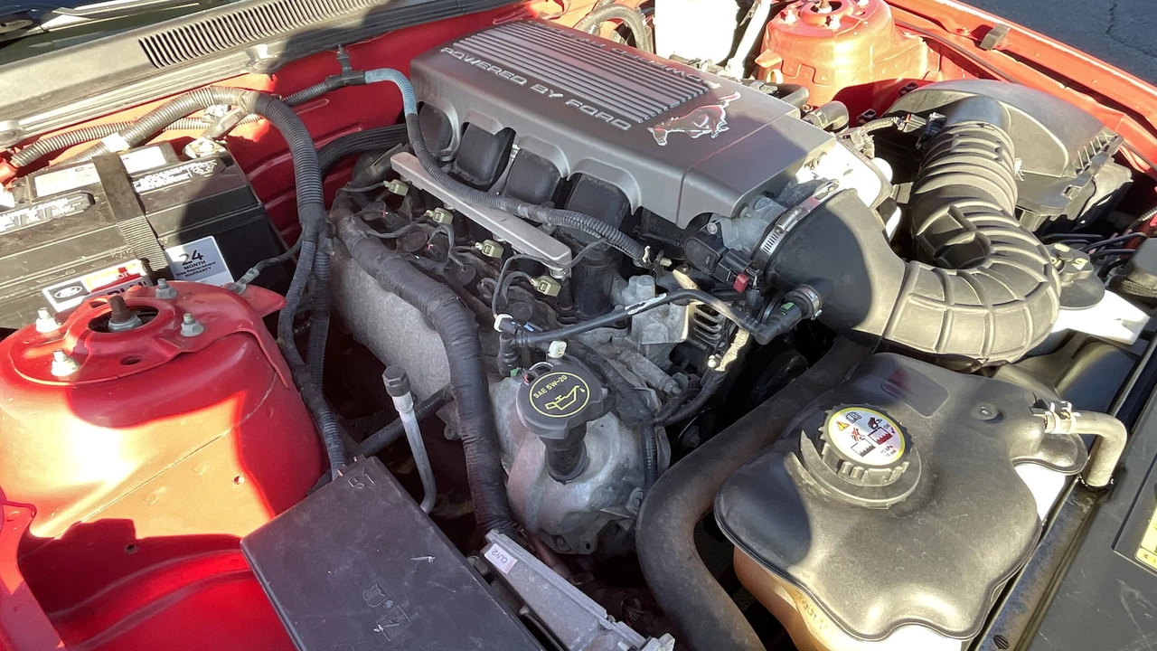 2007 Ford S197 Mustang - Image 8 of 14