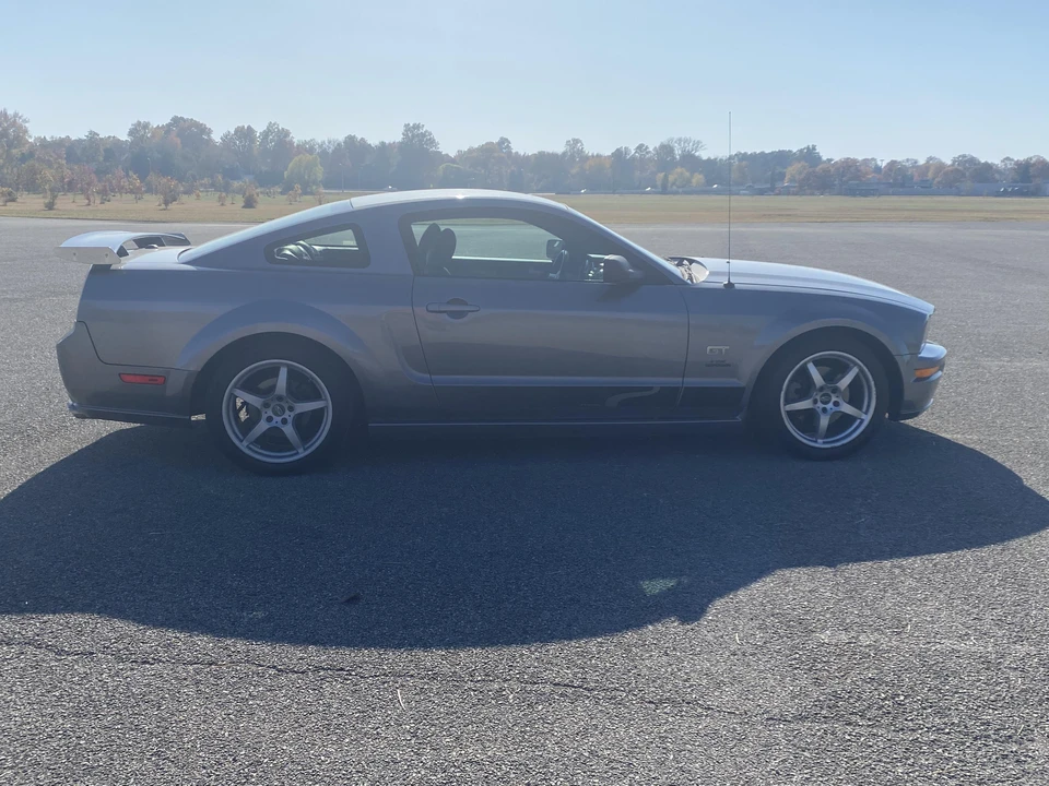 2007 Ford S197 Mustang - Image 16 of 31