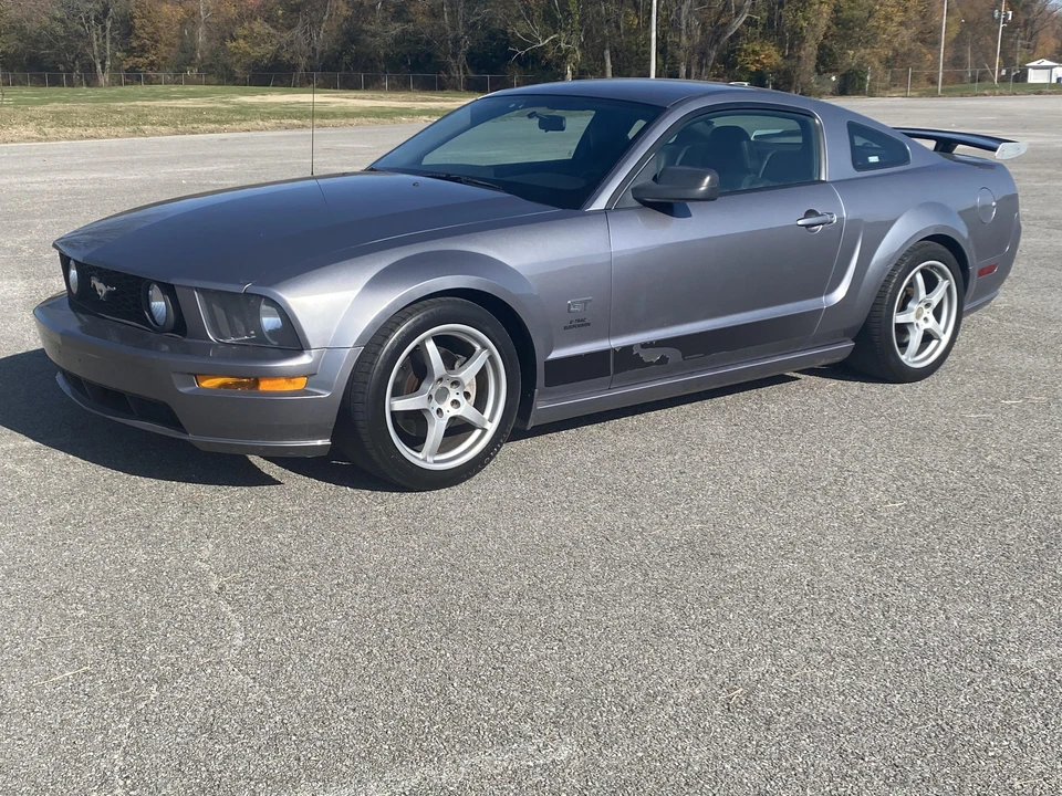 2007 Ford S197 Mustang - Image 8 of 31