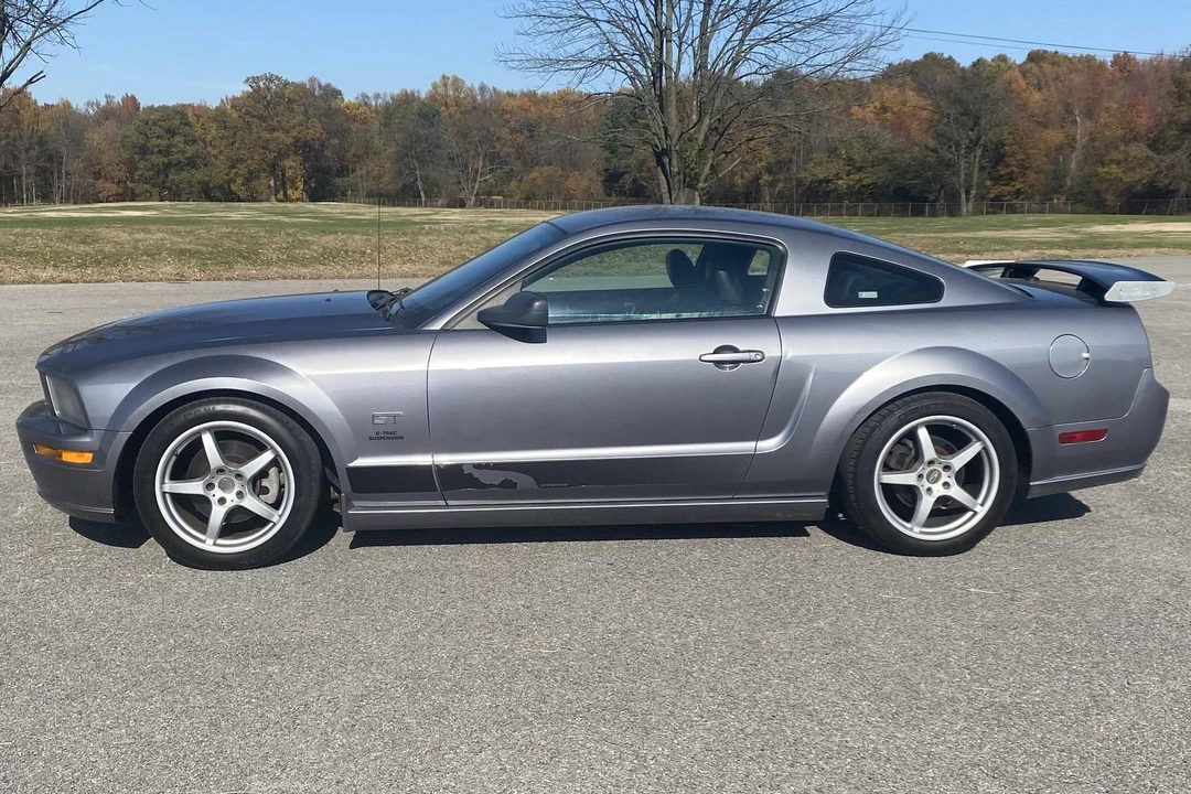 2007 Ford S197 Mustang - Image 2 of 31