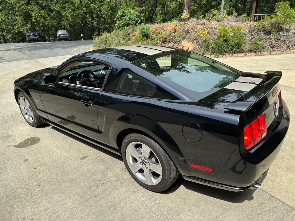 2007 Ford S197 Mustang - Image 16 of 31