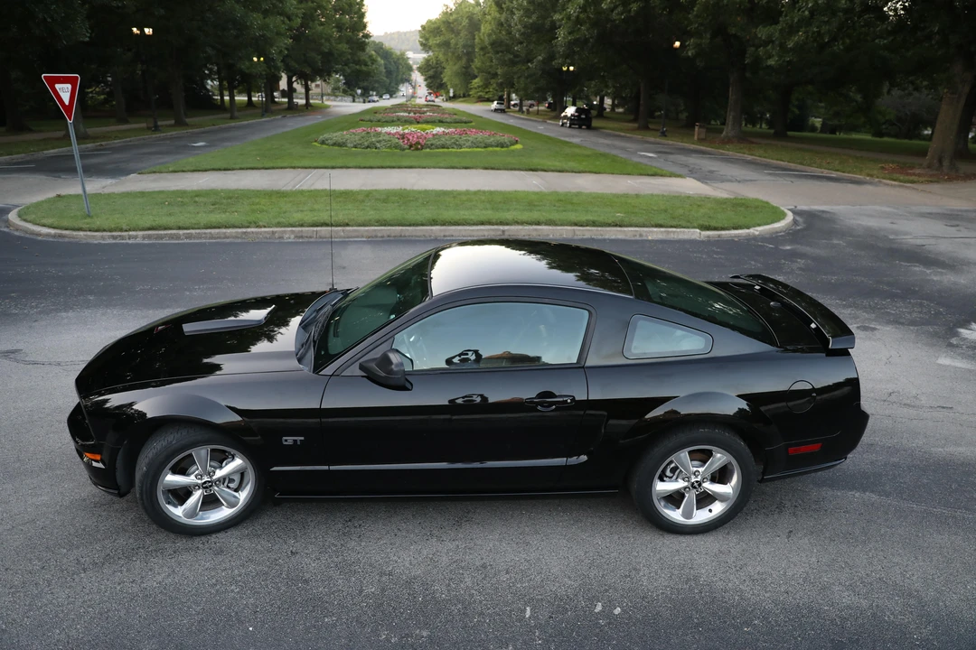 2007 Ford S197 Mustang - Image 16 of 31