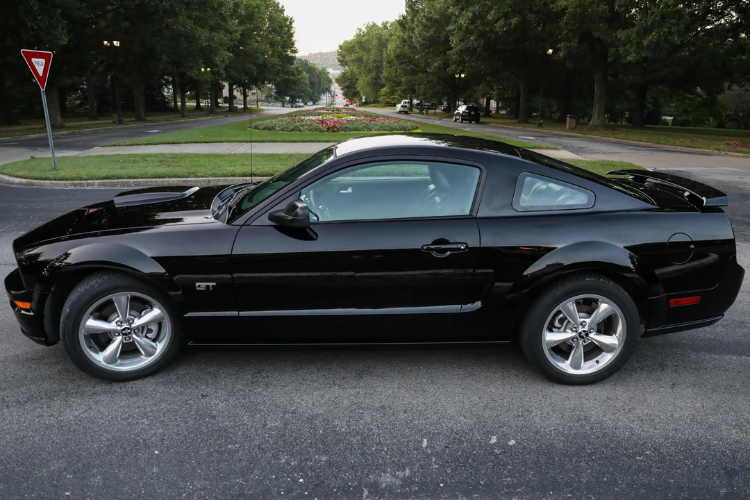 2007 Ford S197 Mustang - Image 3 of 31