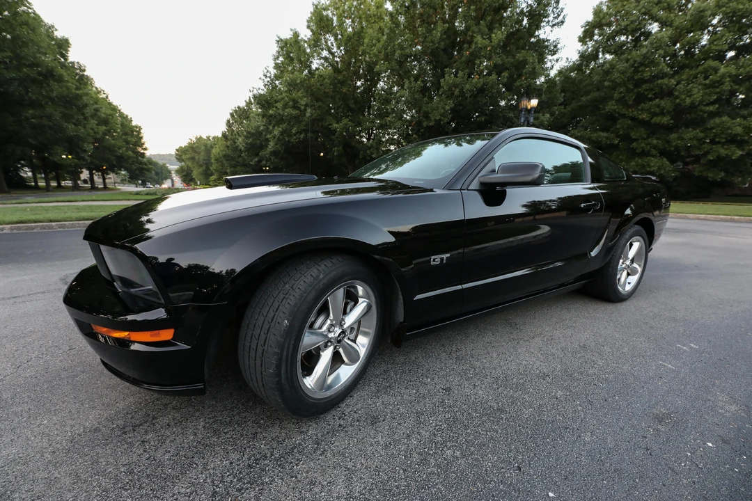 2007 Ford S197 Mustang - Image 11 of 31