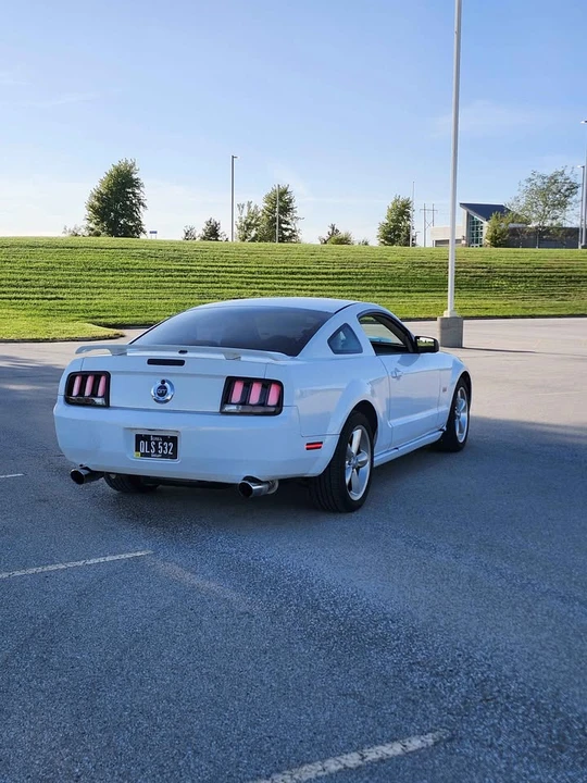 2007 Ford S197 Mustang GT - Image 5 of 10