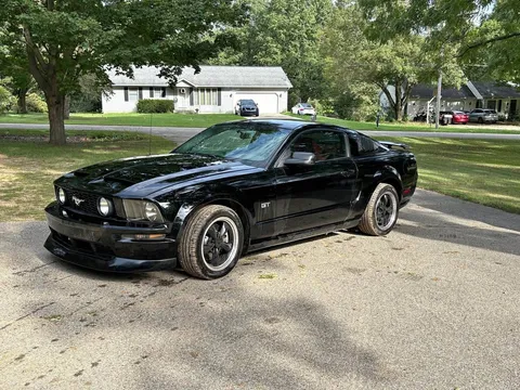 2007 Ford Mustang GT Coupe 2D