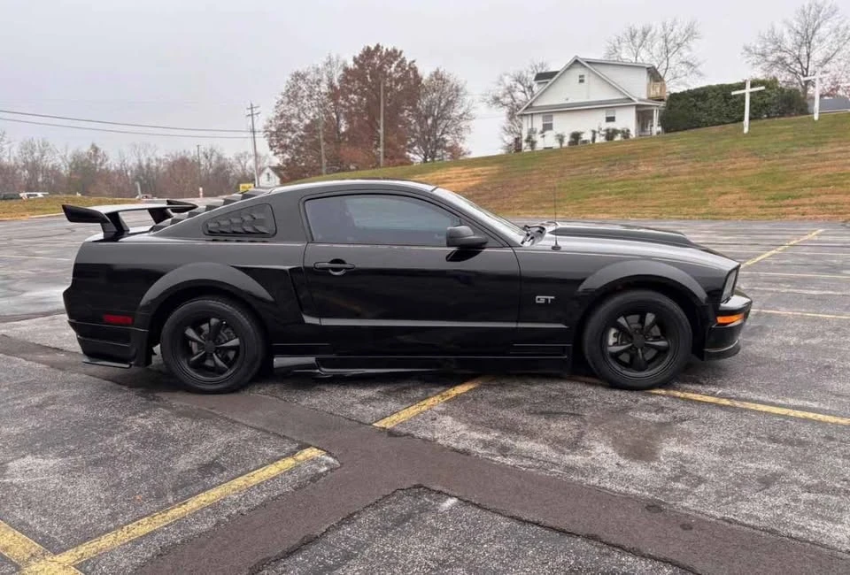 2007 Ford S197 Mustang GT - Image 2 of 10