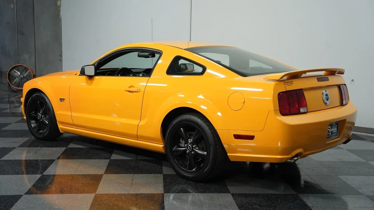 2007 Ford S197 Mustang - Image 8 of 12