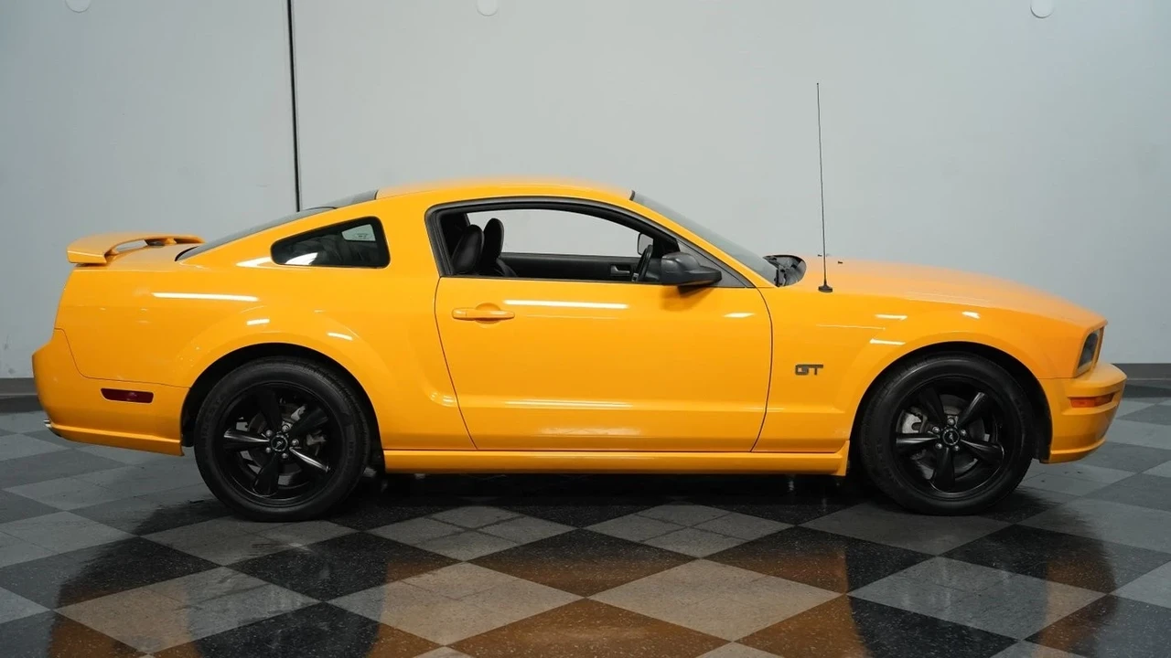 2007 Ford S197 Mustang - Image 13 of 21