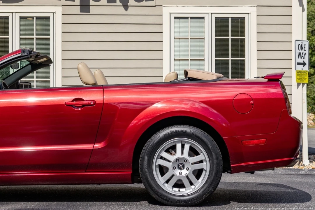 2007 Ford S197 Mustang - Image 15 of 21