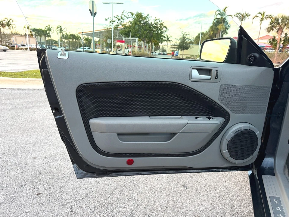 2007 Ford S197 Mustang - Image 6 of 21