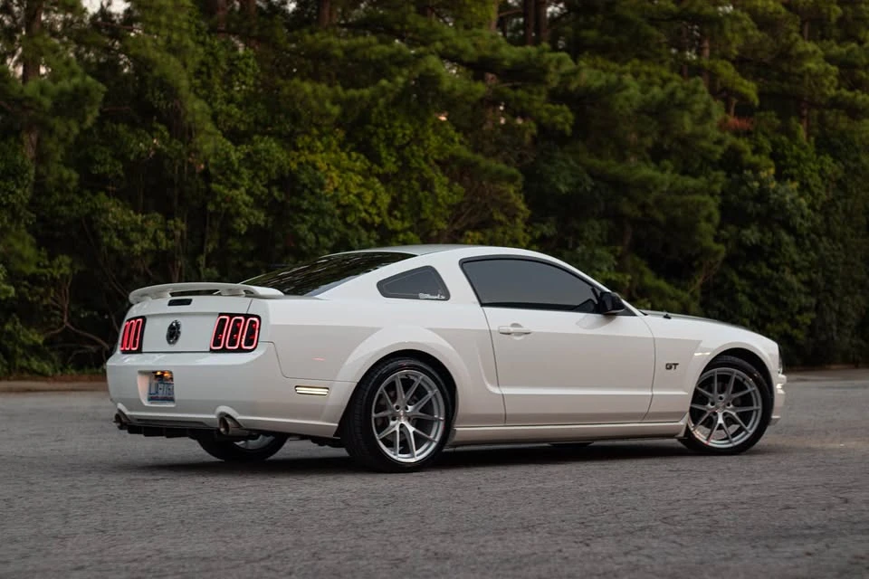 2007 Ford S197 Mustang - Image 9 of 10