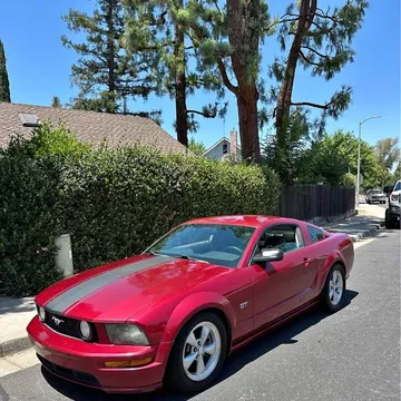 2007 Ford Mustang GT Deluxe Coupe 2D
