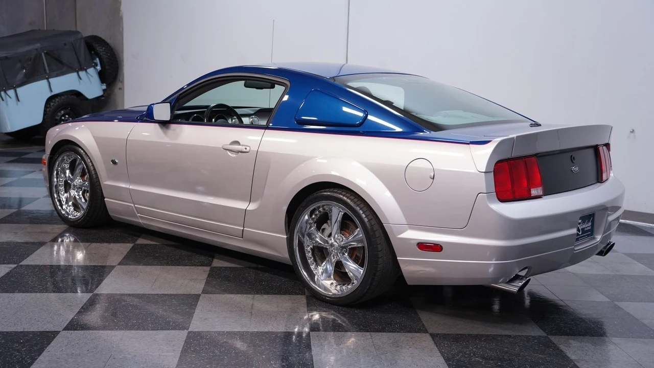2007 Ford S197 Mustang - Image 8 of 12