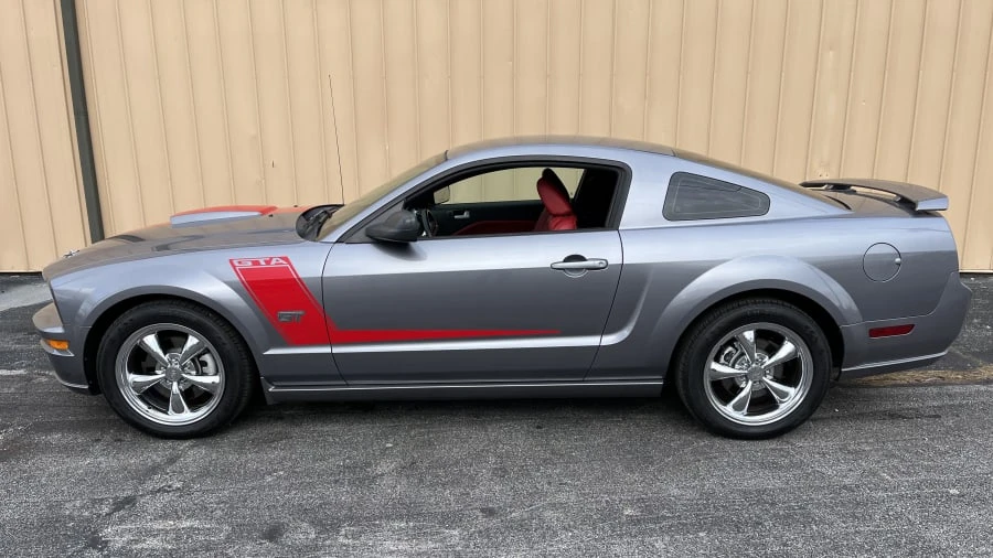 2007 Ford S197 Mustang - Image 2 of 8
