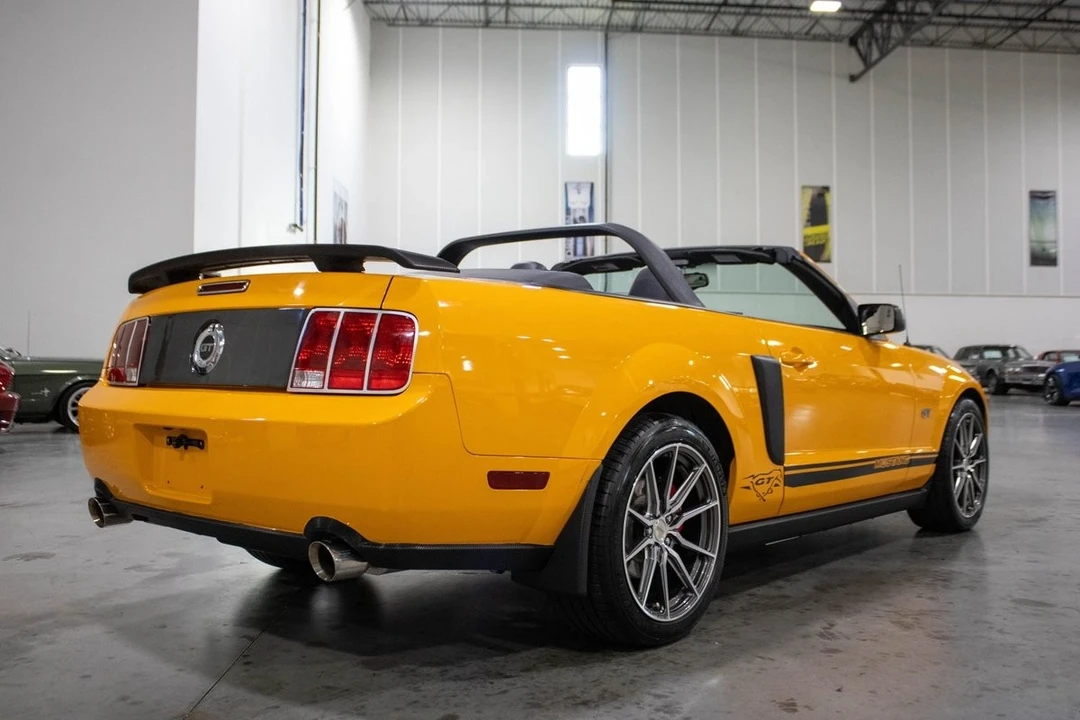 2007 Ford S197 Mustang - Image 6 of 12