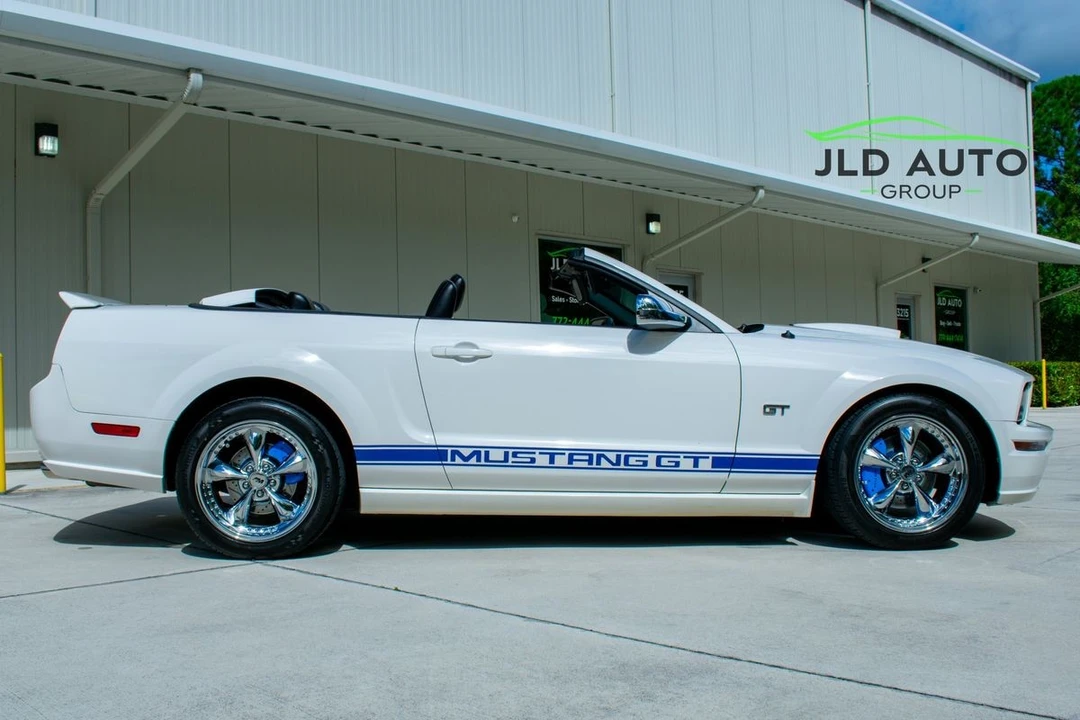 2007 Ford S197 Mustang GT - Image 7 of 31