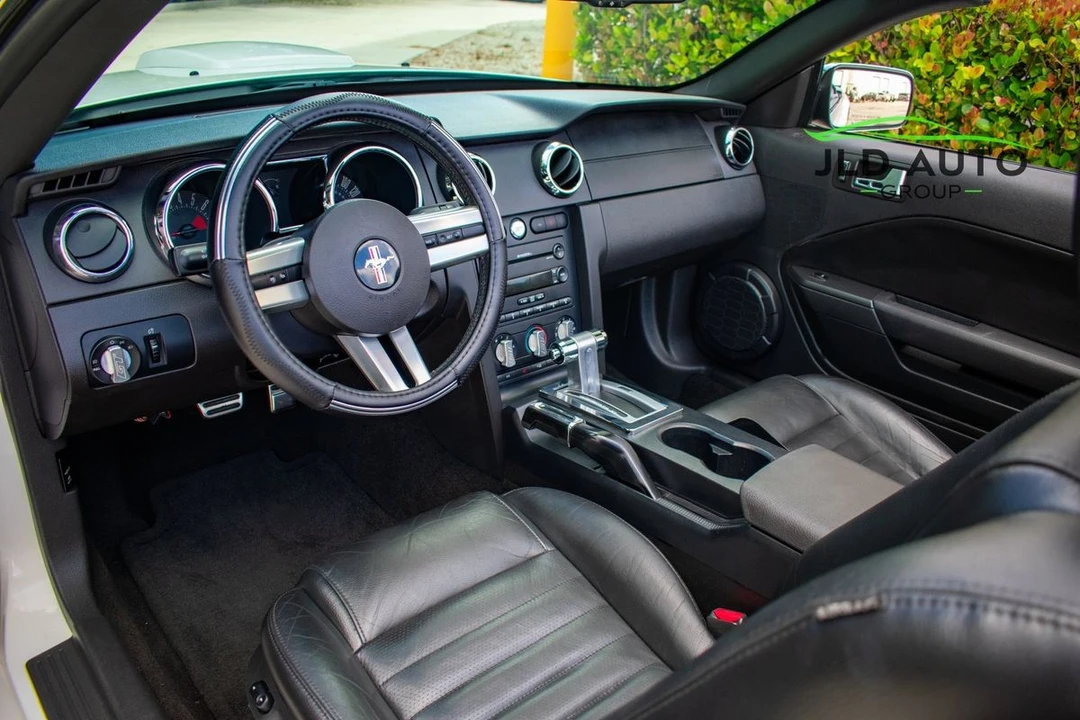 2007 Ford S197 Mustang GT - Image 8 of 31