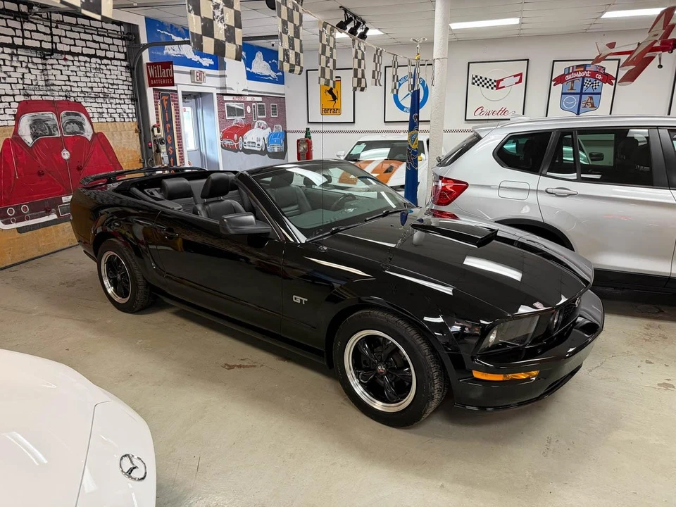 2007 Ford S197 Mustang - Image 3 of 12