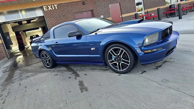 2007 Ford Mustang GT Premium Coupe 2D