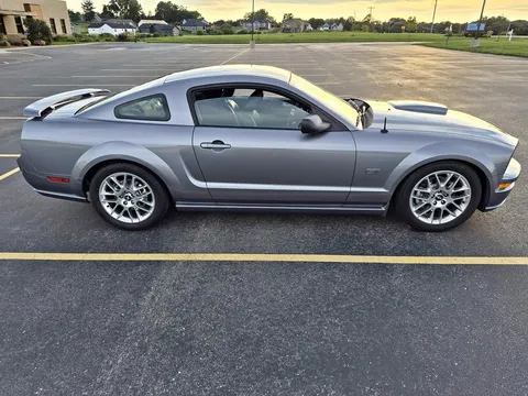 2007 Ford Mustang GT Premium Coupe 2D