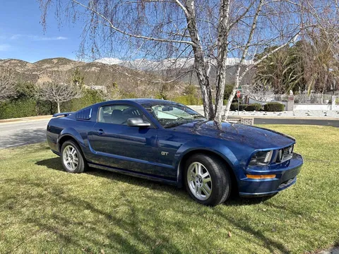 2007 Ford Mustang GT Premium Coupe 2D