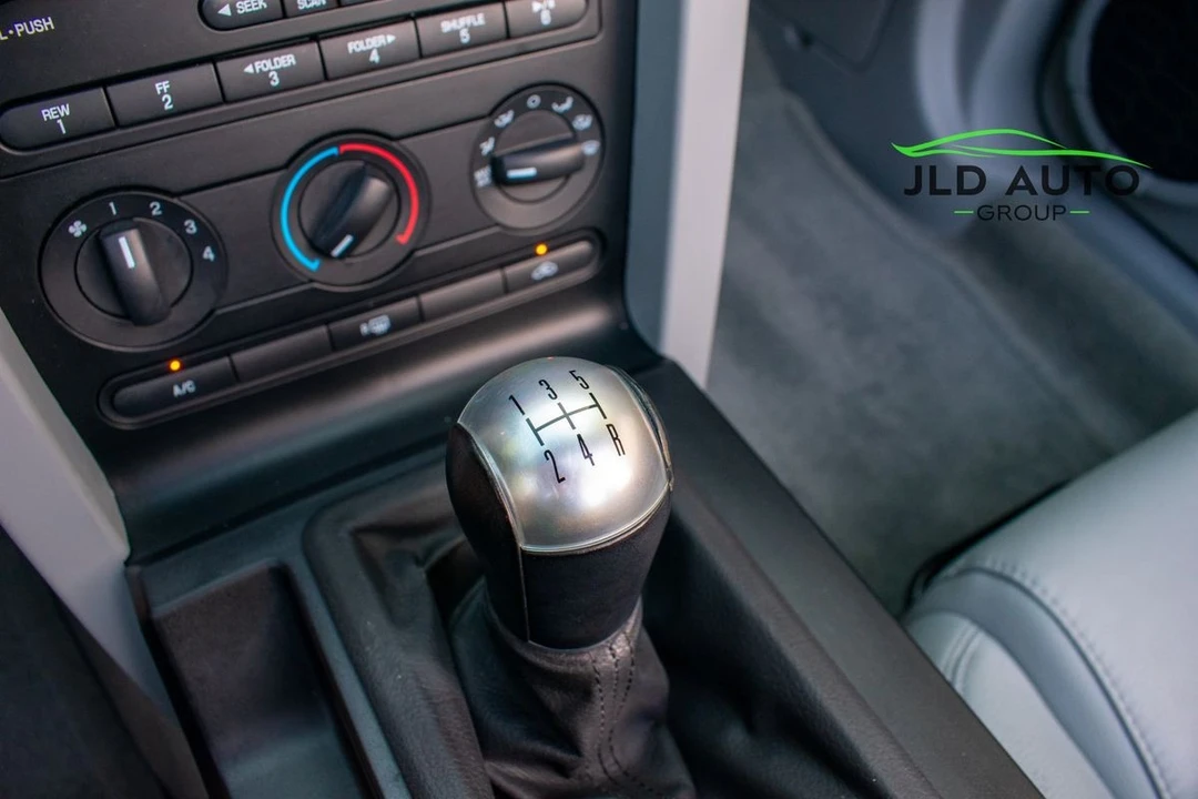 2007 Ford S197 Mustang GT - Image 17 of 31