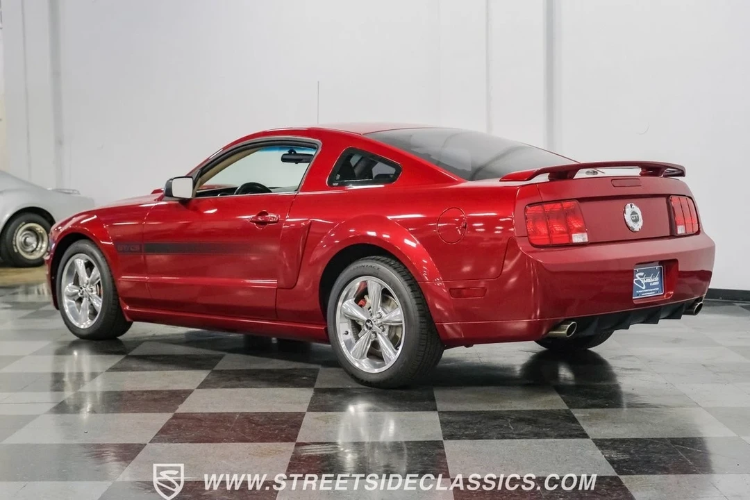 2007 Ford S197 Mustang - Image 9 of 12