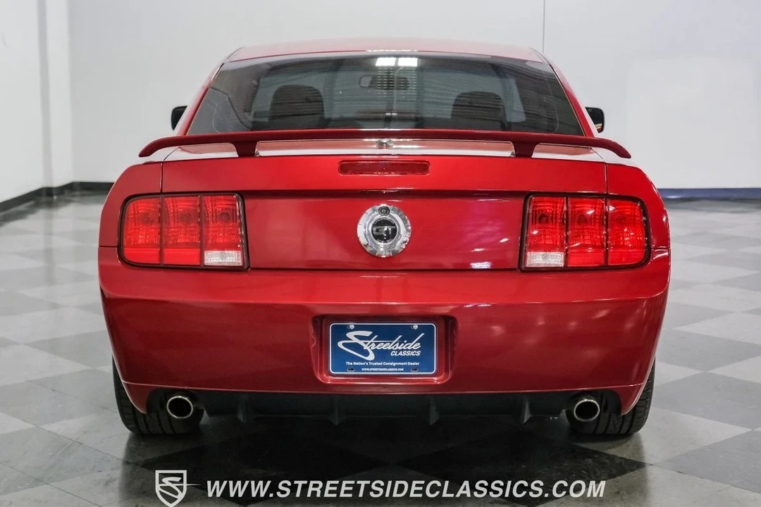 2007 Ford S197 Mustang - Image 11 of 12