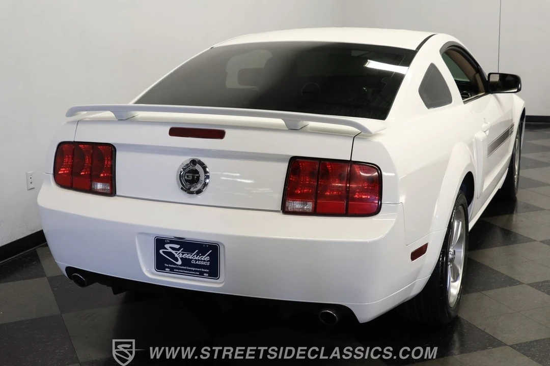 2007 Ford S197 Mustang - Image 9 of 12