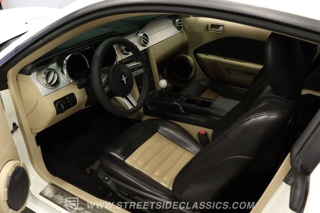 2007 Ford S197 Mustang - Image 4 of 12