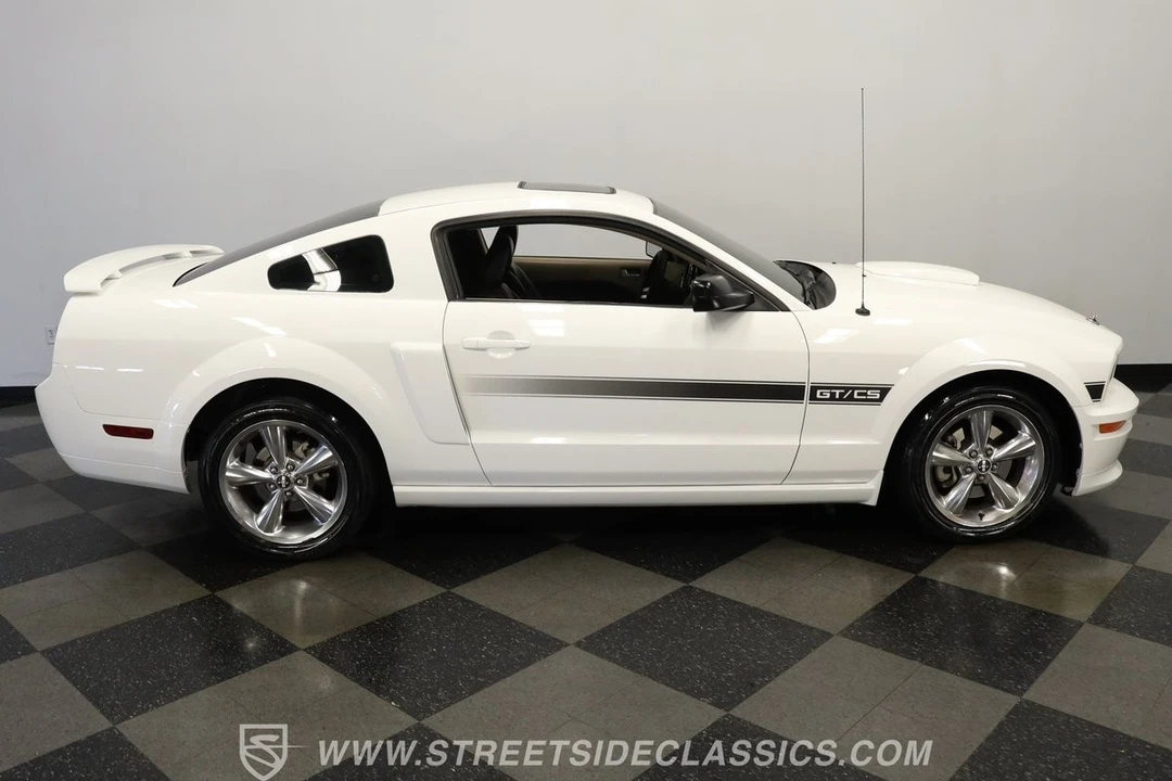 2007 Ford S197 Mustang - Image 12 of 12