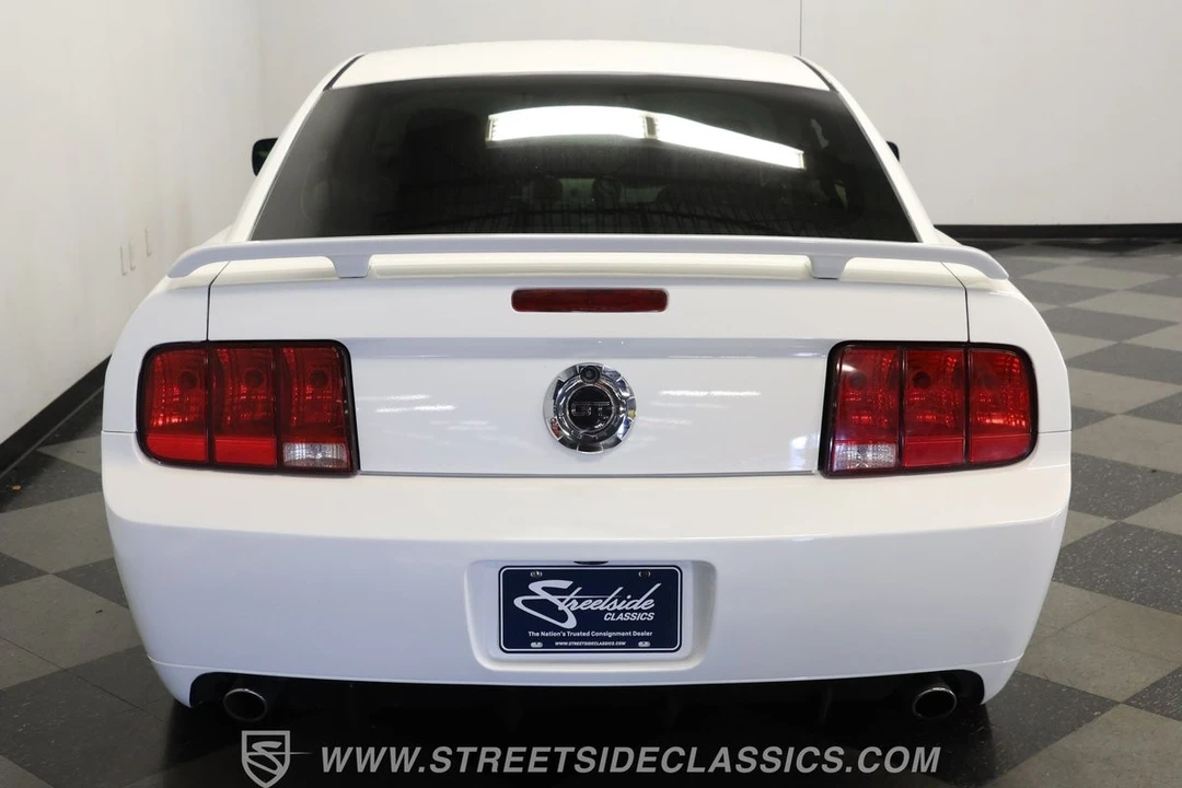 2007 Ford S197 Mustang - Image 8 of 12