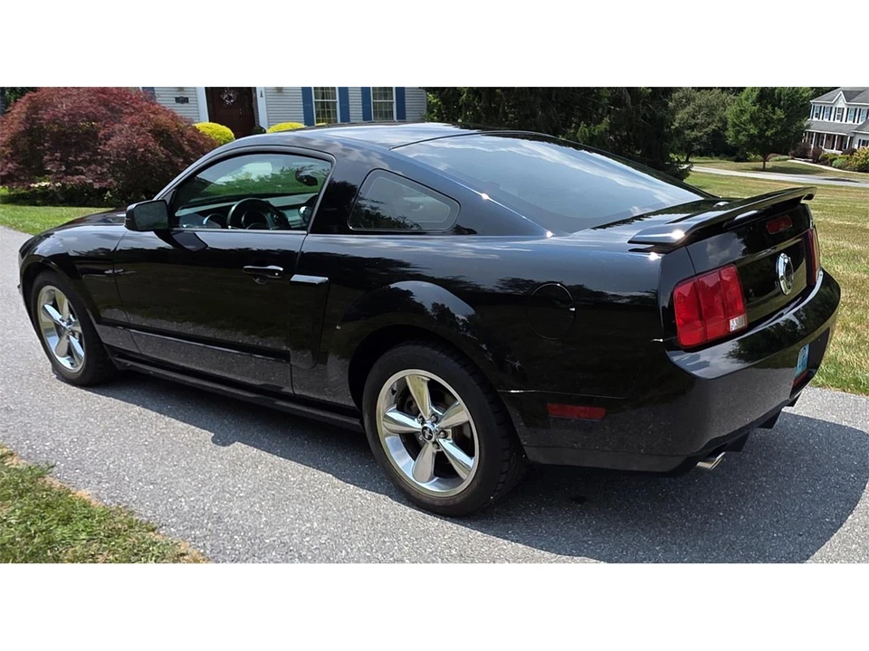 2007 Ford S197 Mustang GT - Image 8 of 31