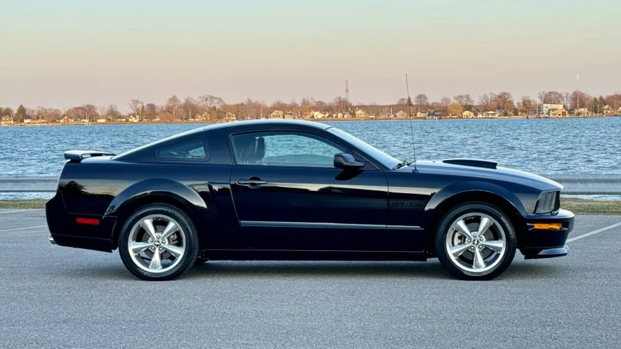 2007 Ford S197 Mustang - Image 2 of 31