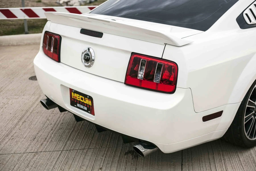 2007 Ford S197 Mustang - Image 11 of 12
