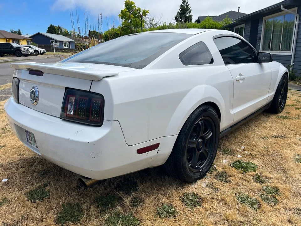 2007 Ford S197 Mustang - Image 7 of 11