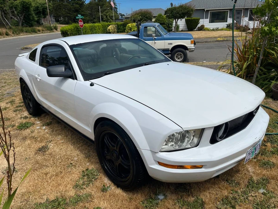 2007 Ford S197 Mustang - Image 10 of 11