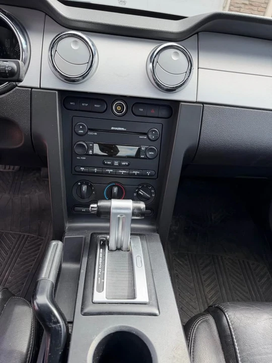 2007 Ford S197 Mustang - Image 11 of 18