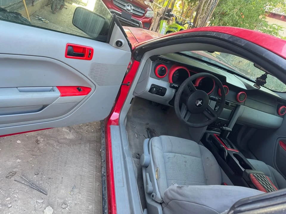 2007 Ford S197 Mustang - Image 6 of 9