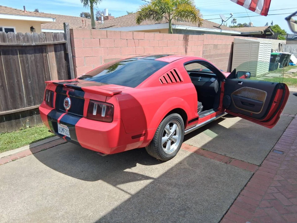 2007 Ford S197 Mustang - Image 3 of 10