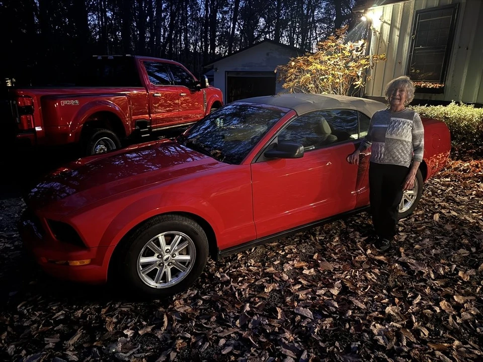 2007 Ford S197 Mustang - Image 12 of 31
